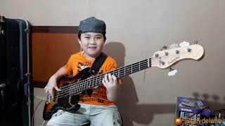 Video thumbnail of "Sonnymoon ➖ Fourplay [Bass Cover]"