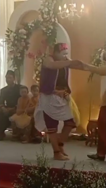 PENGANTIN ADAT JAWA GARENG KOPLAK AJAK JOGET DOMAS PUTRI