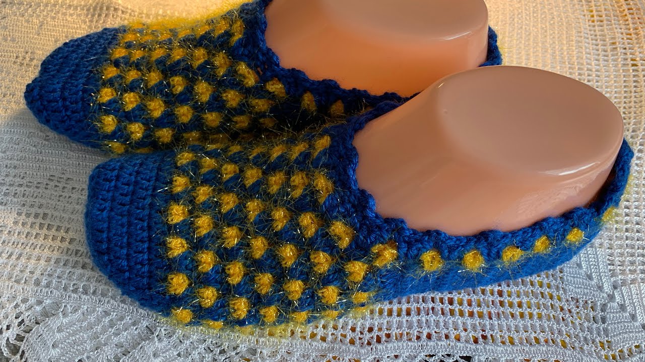 Tığ işi patik mavi ile sarının uyumu  //çok kolay bir patik modeli