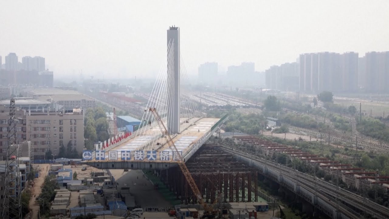 China's longest swing bridge rotates into completion in Wuhan YouTube