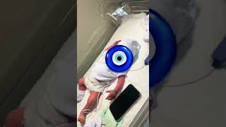 Ece Ronay Memoş Hastanede Gezdi̇ryor