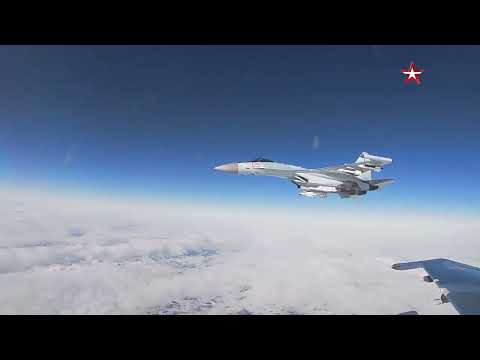 The Su-35 intercepted a simulated intruder aircraft