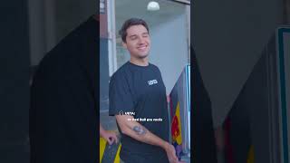 O Matheusueta pediu e a Redbullbr mandou uma geladeira cheia pro office