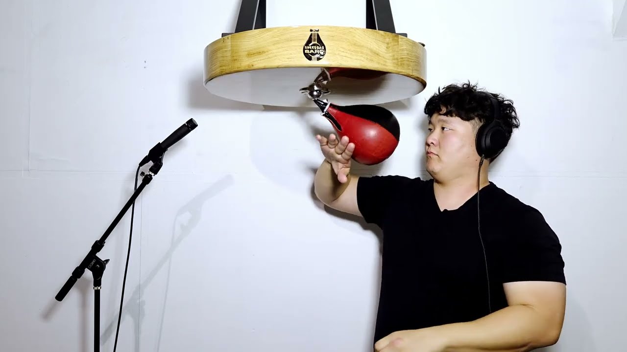 IRIS OUT - Kenshi Yonezu (米津玄師) [Speed Bag Cover] - YouTube