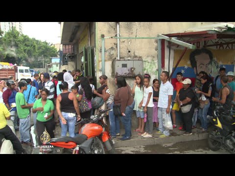 Sve duži redovi za hranu u Venecueli