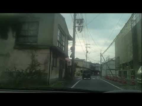 イナバ化粧品店通過...