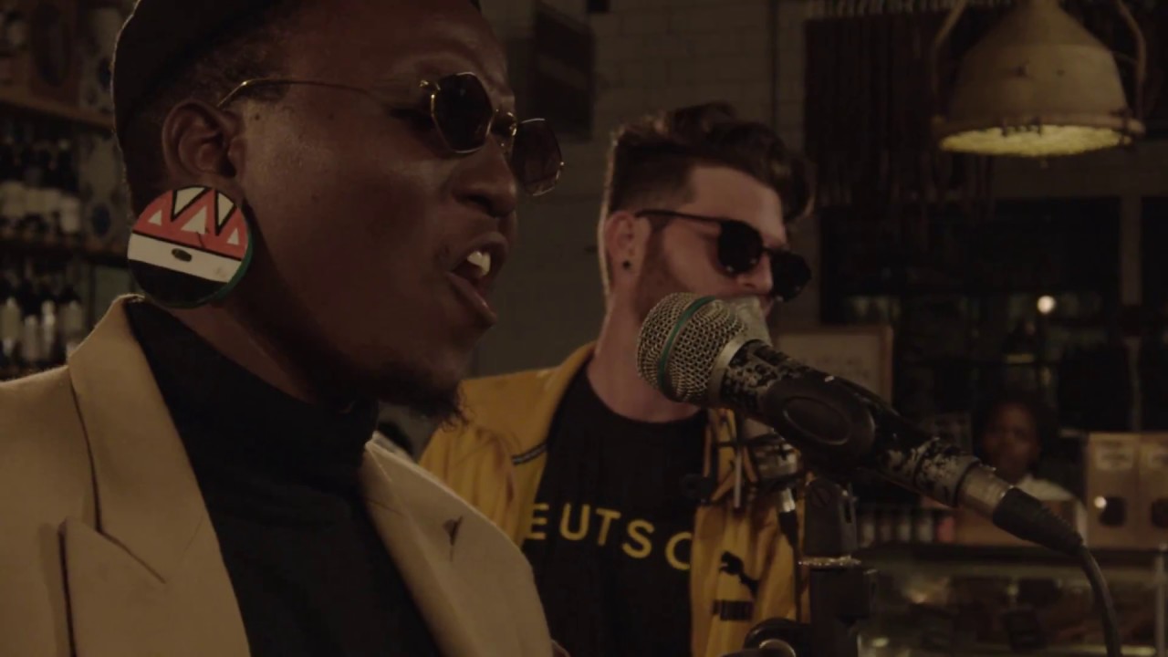 在 YouTube 上觀看「Kyle Deutsch - Now That We're Talking ft. Mnqobi Yazo」 在 YouTube 上觀看「Kyle Deutsch - Now That We're Talking ft. Mnqobi Yazo」