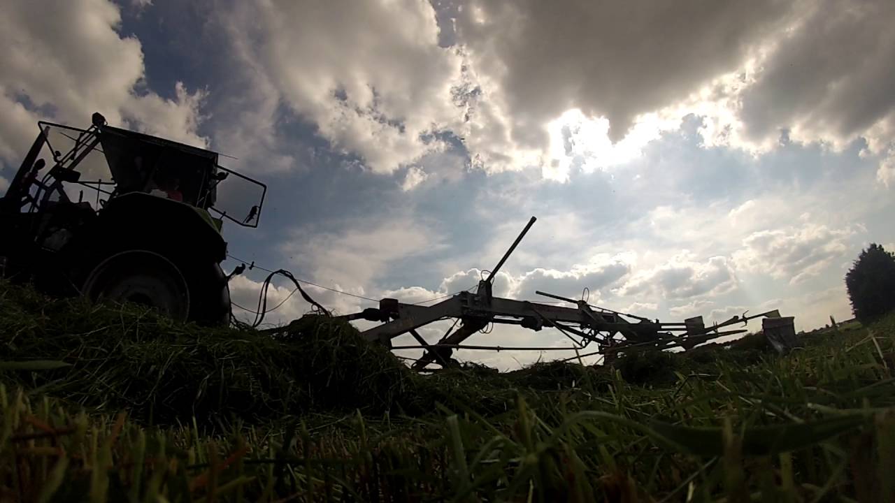 2.Schnitt 2016 Schwaden Deutz Fahr 4.57