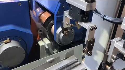 Thread rolling machine, coreless grinder automatic loading and unloading machine