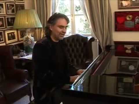 Andrea Bocelli plays the piano - YouTube