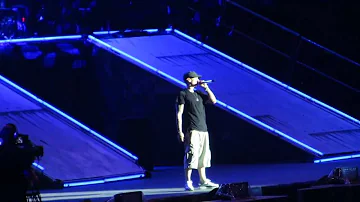 Eminem "Not Afraid" - Live @ Stade de France, Paris - 22/08/2013 [HD]