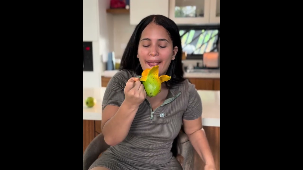 La Mujer de los mangos “LaNiky y Watafak”
