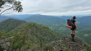 Hiking The Lower Jenolan Gorge:  Wild Dogs, Blue Mountains Australia Bushwalking Adventure 4K UHD