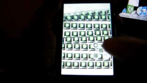 Qt Animated Tiles on iOS (iPod touch 4G)
