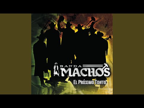 Watch the video for Estamos a Mano