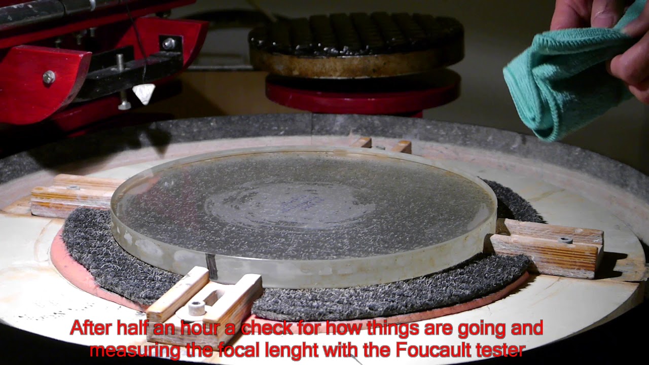 Making a 33 cm f/4.8 mirror on the Mirror-o-Matic 6: polishing the surface with a pitch lap