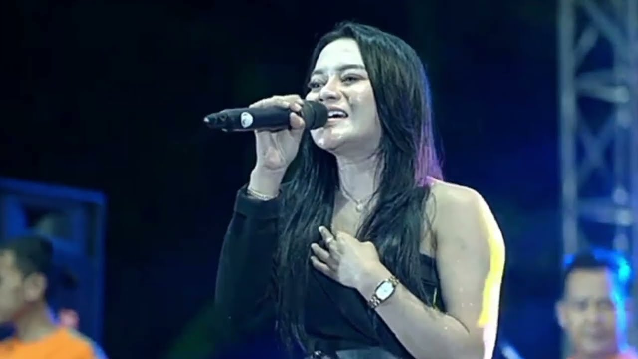 CINTA YANG PALSU // NEW ASTINA (OFFICIAL LIVE MUSIC)