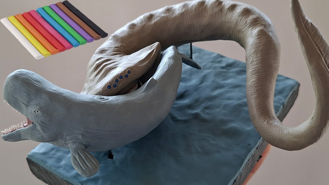 ВЕЛИКАЯ МАХА ПРОТИВ ЛИВЬЯТАНА, СДЕЛАННАЯ ИЗ ГЛИНЫ/ПЛАСТИК.