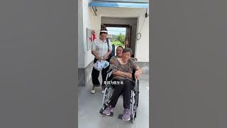 阳阳母亲的眼睛恢复的很好，是这段时间给我们带来最好的消息和结果，悬着的心终于放下了  #标哥夏家源建设  #小大人忠义 #家具人小邝