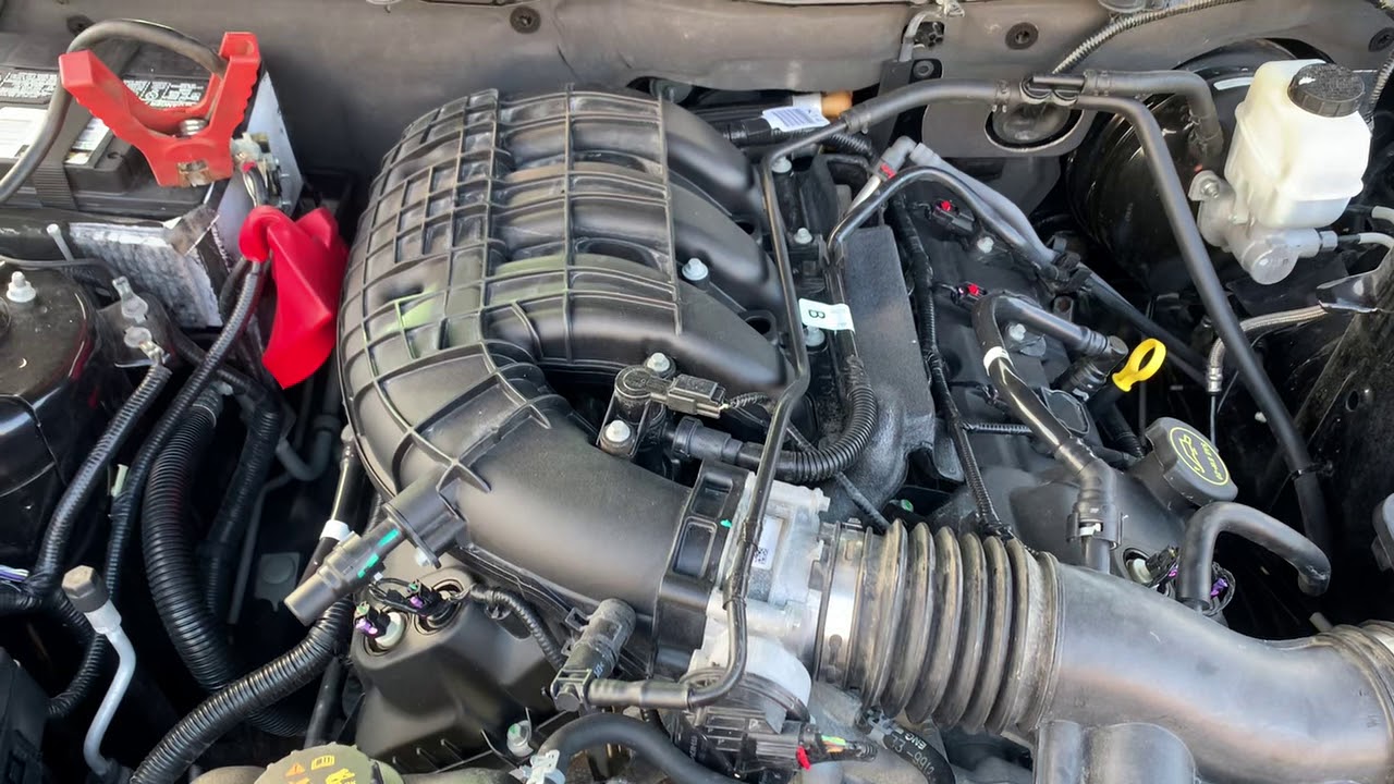 1702 2014 Ford Mustang 3.7L cyclone v6 with 6 speed auto trans startup