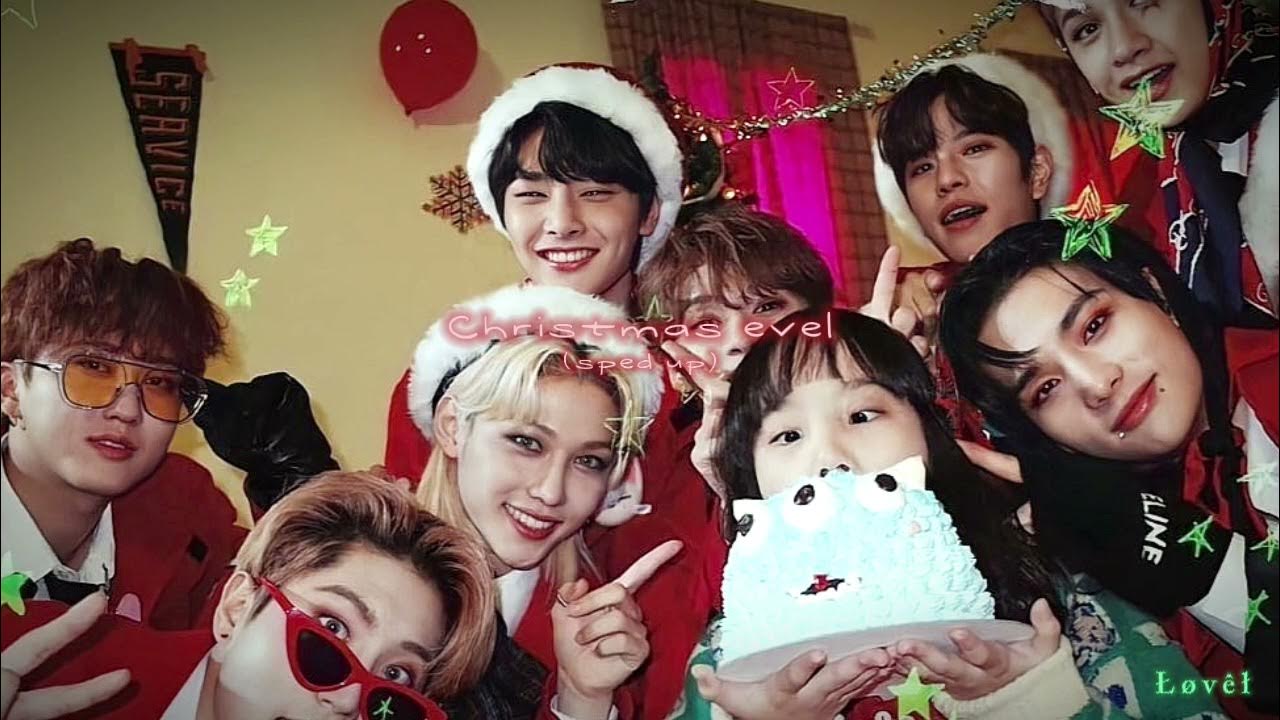 Крисмас страй кидс. Christmas evil stray kids альбом. Stray kids кристмас ивел. Крисмас страй кидс. Christmas eve stray kids альбом.