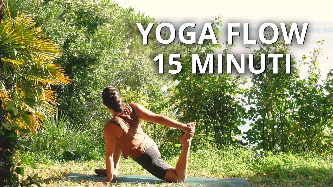 YOGA 15 min // Classe Fluida per Muovere Tutto il Corpo e Lasciare Andare lo Stress