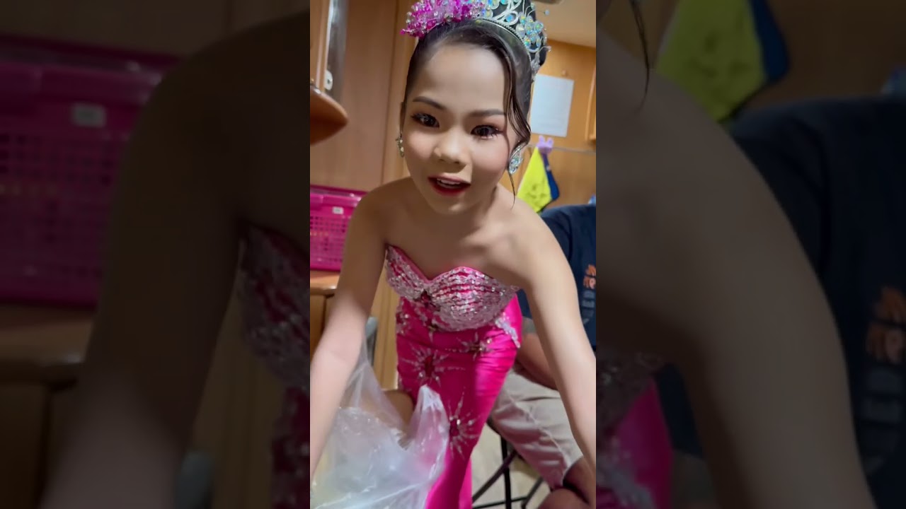 ว้าว!!สะออนชุดใหม่อิหล่าน้อยสีชมพูสวยมาก