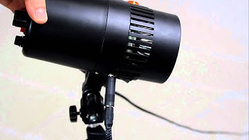 Cowboystudio.com, 160 W Master Strobe Flash with sync cord, model lamp.