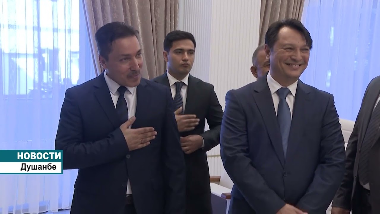 Президент открыл новое здание Колледжа имени М.Собировой и Колледжа искусств имени А. Бобокулова