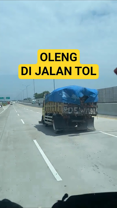 truk oleng tipis tipis di jalan tol #koldisel #trukviral #drivermuda #trukacehviral #cinematic