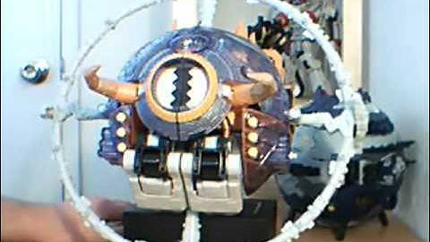 Video review of the new universe UNICRON