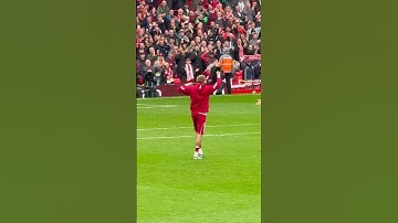 Hugo Ekitiké likes his new song #liverpoolfc