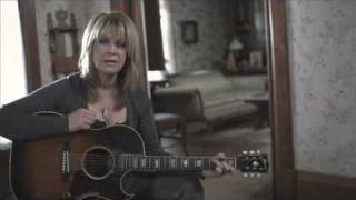 Crazy Arms (Music Video) by Patty Loveless chords