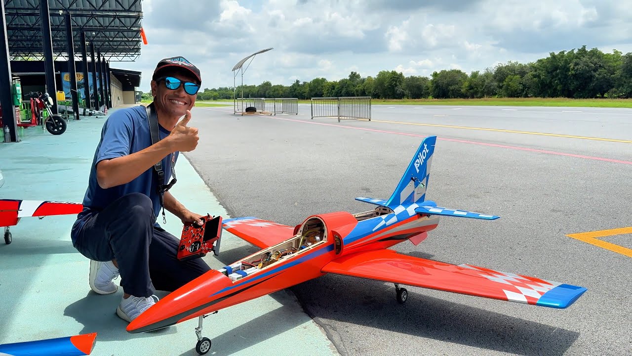 Dolphin1.8m Pilot-RC เครื่องยนต์ Swiwin SW80B บินเอง เจอลมอย่างแรง