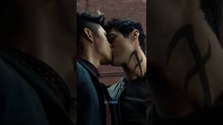 Why can’t this happen to us 😭 #malec #shadowhunter