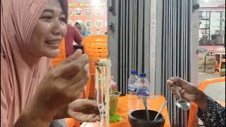 MAKAN BESAR BAKSO BEULANGONG TANOH THEBEST