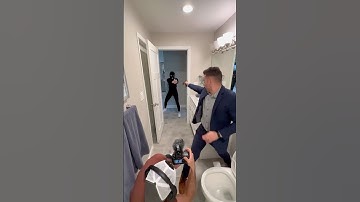 How I imagine videographers film a chase scene. Part 2