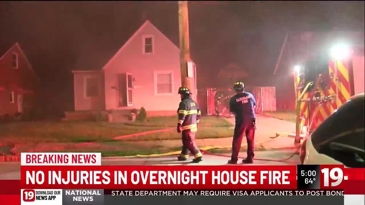 Cleveland family escapes house fire - YouTube