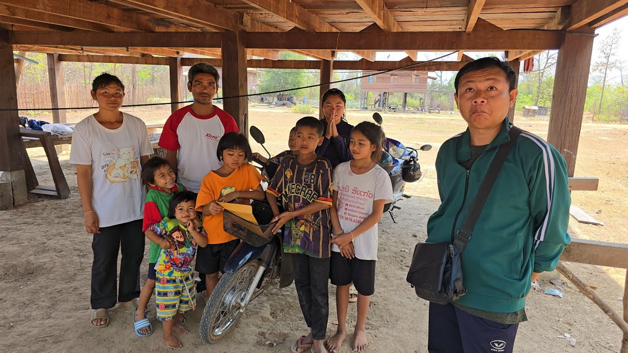 วันนี้❌️ครอบครัวลูก 8.❌️ได้รถมอไซค์ ต่อไป พ่อลูก 8.จะทำอะไรต่อ.