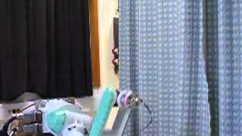 Superposition of rhythmic and discrete robotic movement