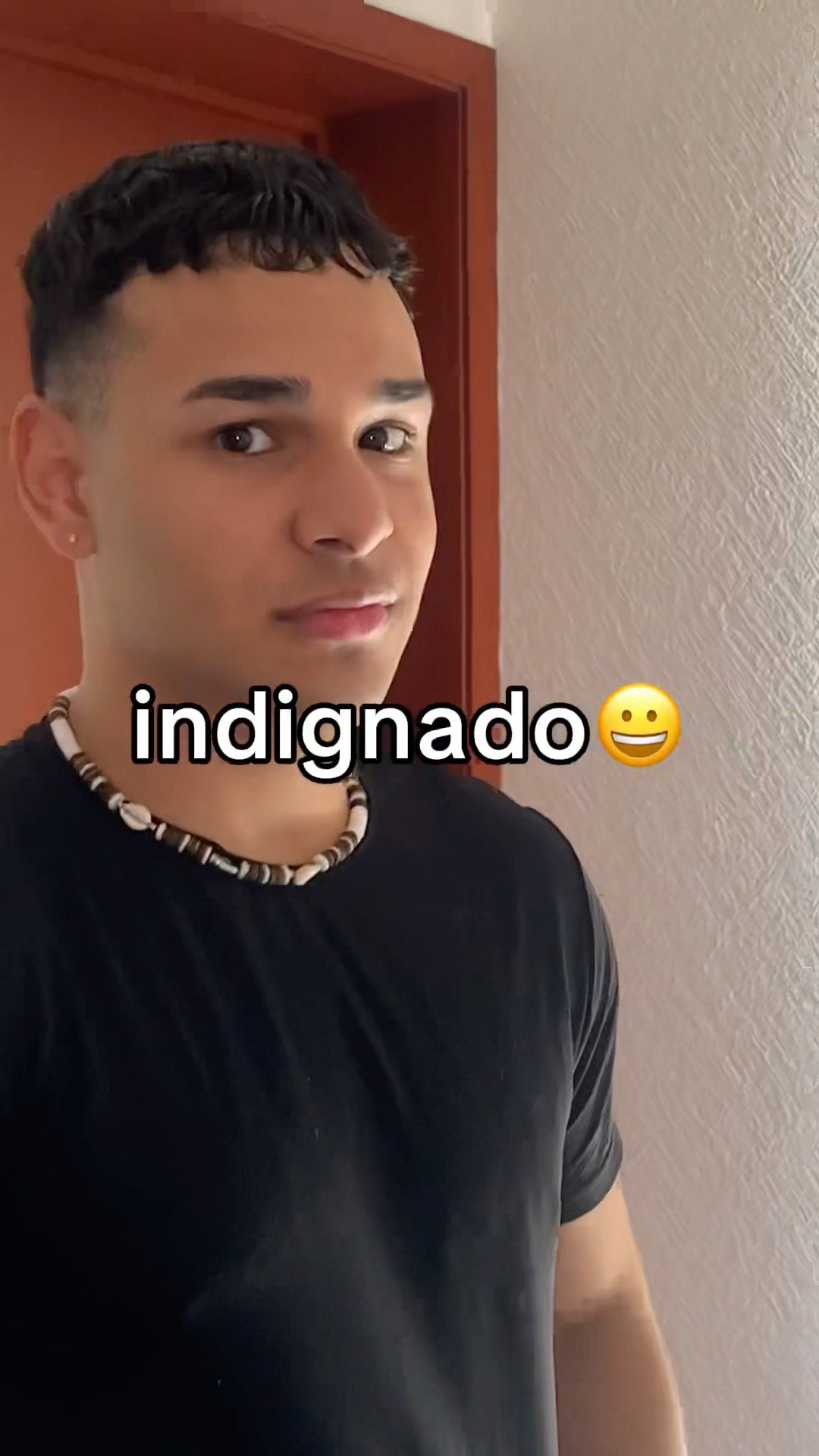 MI HERMANO DORMIRÁ EN LA CALLE