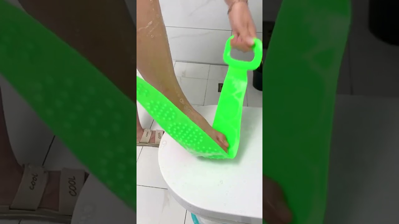 Product link in bio  🛒 Keep Your Skin Healthy Every Day with the Silicone Bath Towel