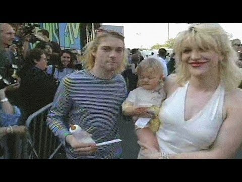 Kurt Cobain and Courtney Love - MTV VMAs 09/02/93