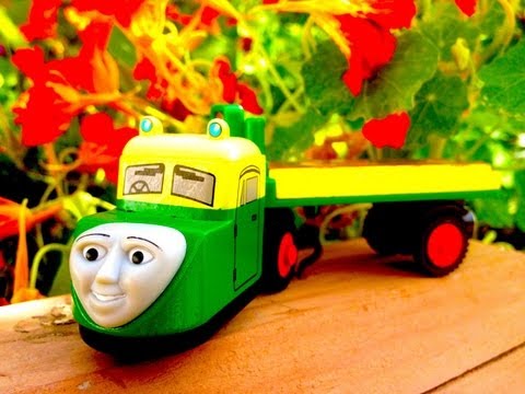 Madge - Thomas The Tank Engine Wooden Railway Review - Character Fridays - Fisher Price Toy Train