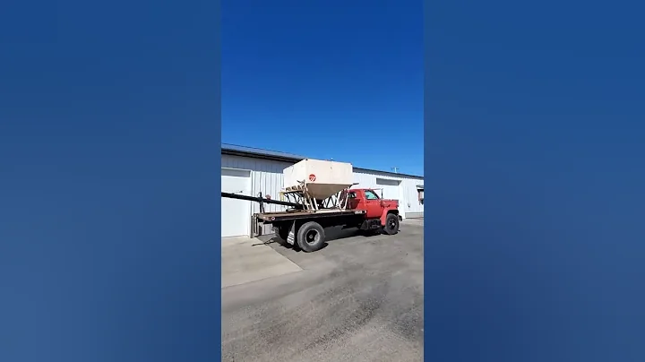 This 1979 GMC Sierra 7000 Truck with Fertilizer Tender is on the TMRA April 2-12, 2022 Auction