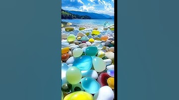 Surah Al-Qari’ah (سورة القارعة – Chapter 101) is a Makki Surah that powerfully describes the Day of