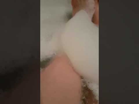 Mistress Foot worship in the bath