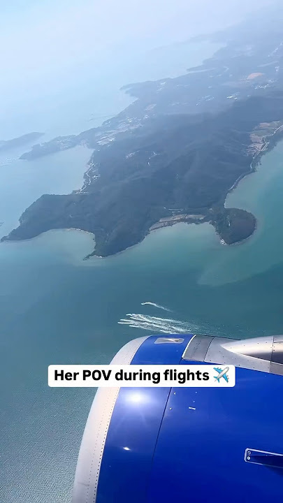 Bye bye window seat 🥲😂 #funny #couplegoals #comedy #travel #vacation #thailand #adventure #happy