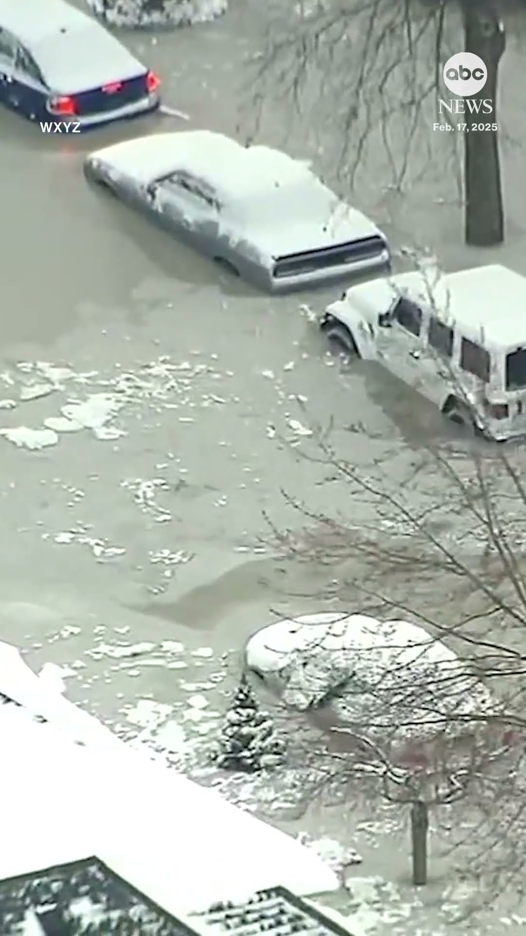 Icy water floods Detroit neighborhood after water main bursts