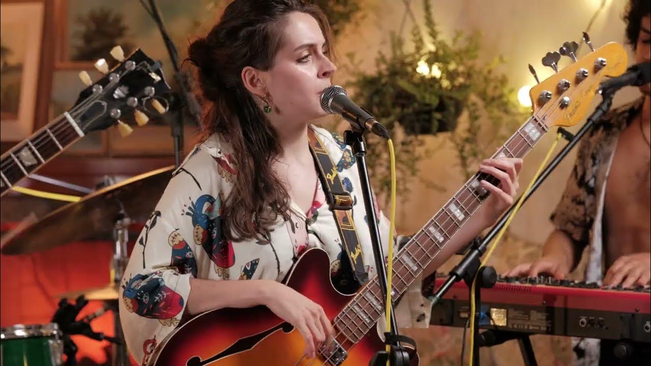 Eilidh - Maracatu Atômico (Gilberto Gil cover) Live "Na Casa" Eilidh - Maracatu Atômico (Gilberto Gil cover) Live "Na Casa"